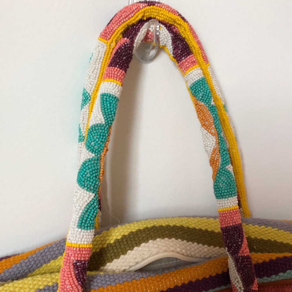 ZL crossbody tote-AVAILABLE!  Perfect for back-to-school! - Picture 2 of 8